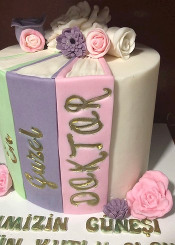 Kitap Şeklinde maket Pastası sorunsuz bir kere çekimde kullandık - Görsel 2