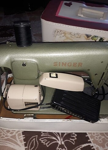 Singer Portatif dikiş makinesi
