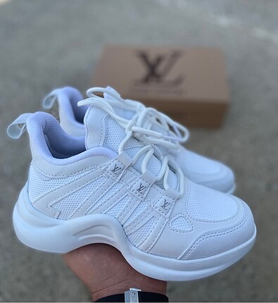 Louis Vuitton Kadın Sneaker