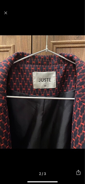 Mango Juste studio