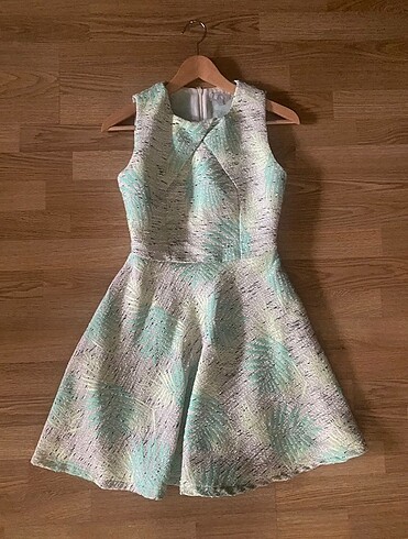 34 Beden ten rengi Renk Twist elbise