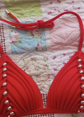 m Beden Kırmızı Düğmeli Bikini