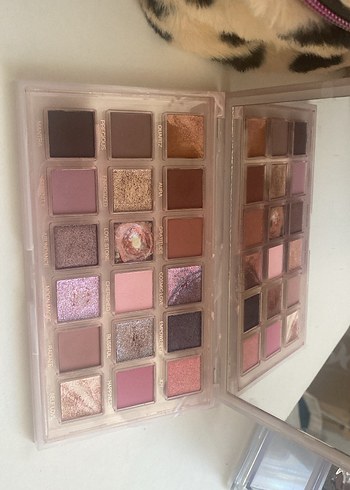 Huda Beauty Rose Quartz Göz Farı Paleti - Görsel 3