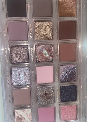 Huda Beauty Rose Quartz Göz Farı Paleti - Görsel 5