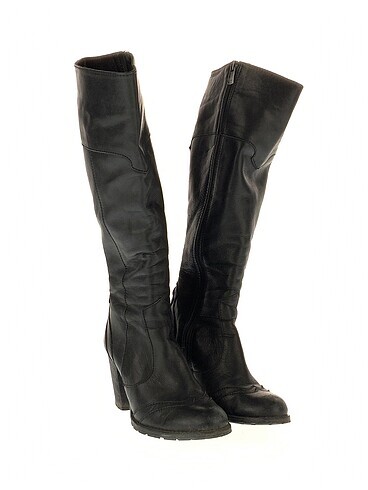 Diğer PreLoved Çizme %70 İndirimli.