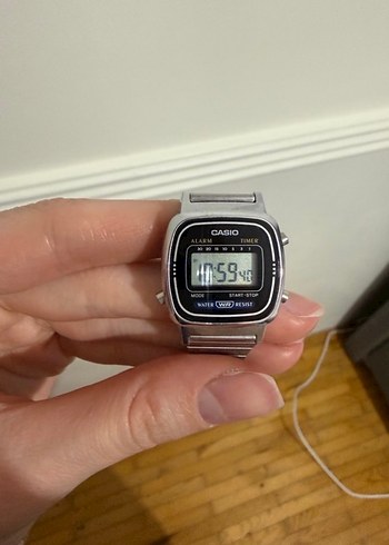 Casio Gri Dijital Kadın Saati - Görsel 4