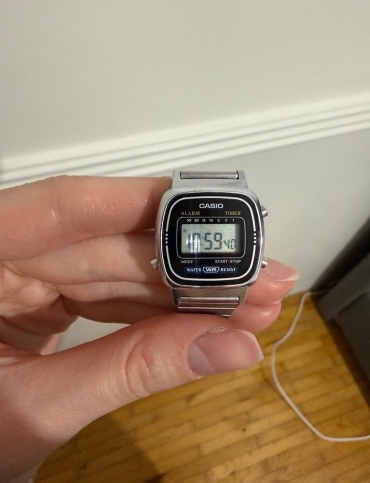 Casio Gri Dijital Kadın Saati - Görsel 4