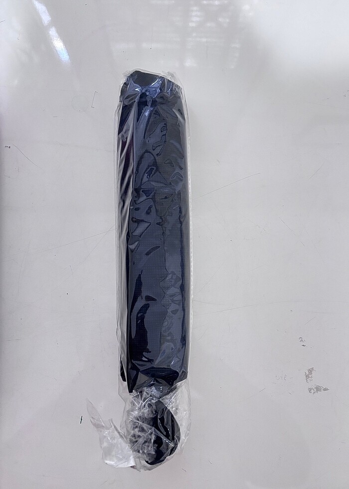 Bordo ve siyah şemsiye kareli 2si 300 tl - Görsel 3