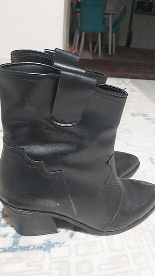 Kısa kovboy cizme 
