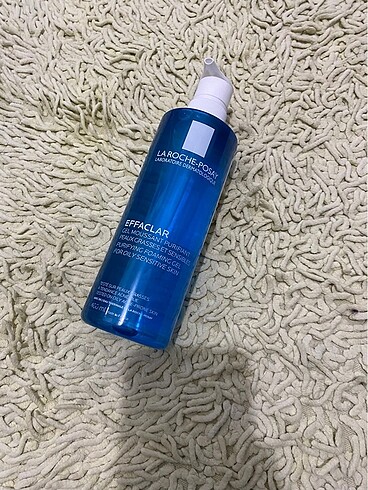 La Roche posay effeclar yüz temizleme jeli
