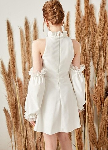 m Beden beyaz Renk Trendyol Milla Beyaz Elbise