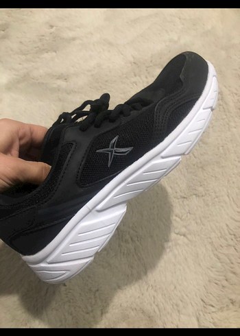 Kinetix Siyah Elastik Bağcıklı Spor Ayakkabı - Görsel 2