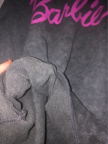 s Beden Barbie yazılı sweatshirt????