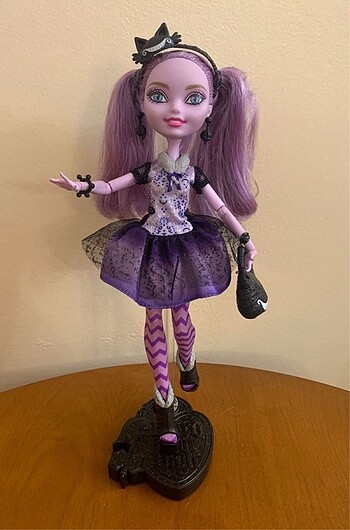 Kitty Cheshire ve Ghoulia