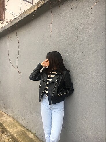 Siyah deri ceket