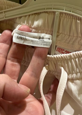 Zara Kızlar için Loose Fit Beyaz Street Wear Pantolon 2-3 yaş - Görsel 4