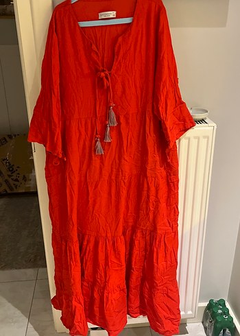 Püsküllü Kırmızı Uzun Keten Elbise - Görsel 3