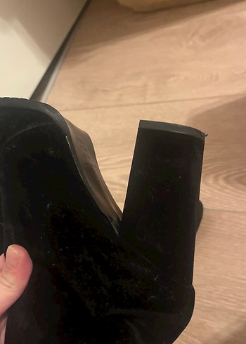 Siyah Süet divarese Kadın Topuklu Bot - Görsel 3