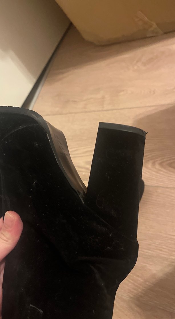 Siyah Süet divarese Kadın Topuklu Bot - Görsel 3