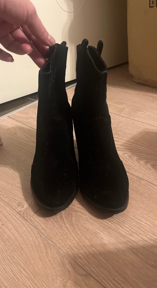 Siyah Süet divarese Kadın Topuklu Bot - Görsel 4