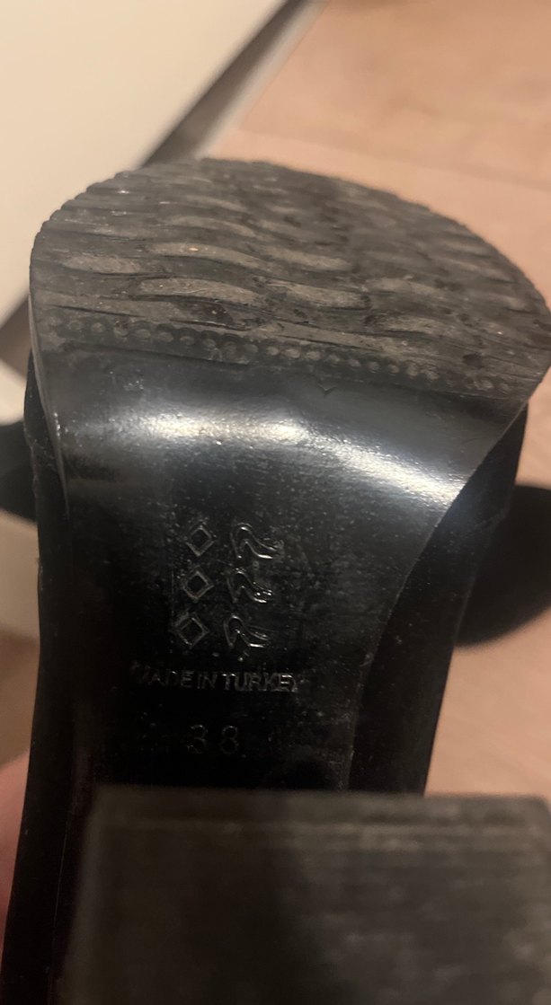 Siyah Süet divarese Kadın Topuklu Bot - Görsel 2