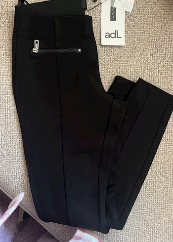 Adl marka etiketli bel tayt pantolon - Görsel 3