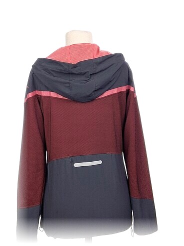 m Beden PreLoved Spor Dış Giyim %70 İndirimli.