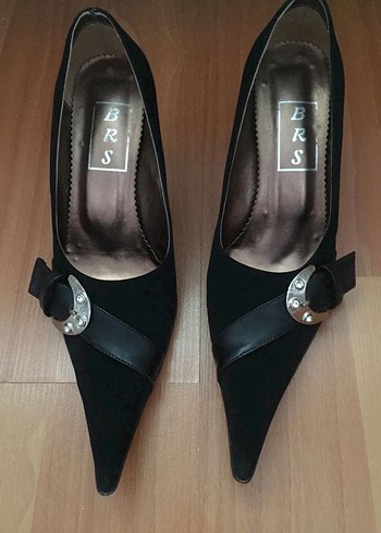 Siyah Süet Tokalı Stiletto Topuklu Kadın Ayakkabı - Görsel 4