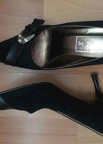 Siyah Süet Tokalı Stiletto Topuklu Kadın Ayakkabı - Görsel 2