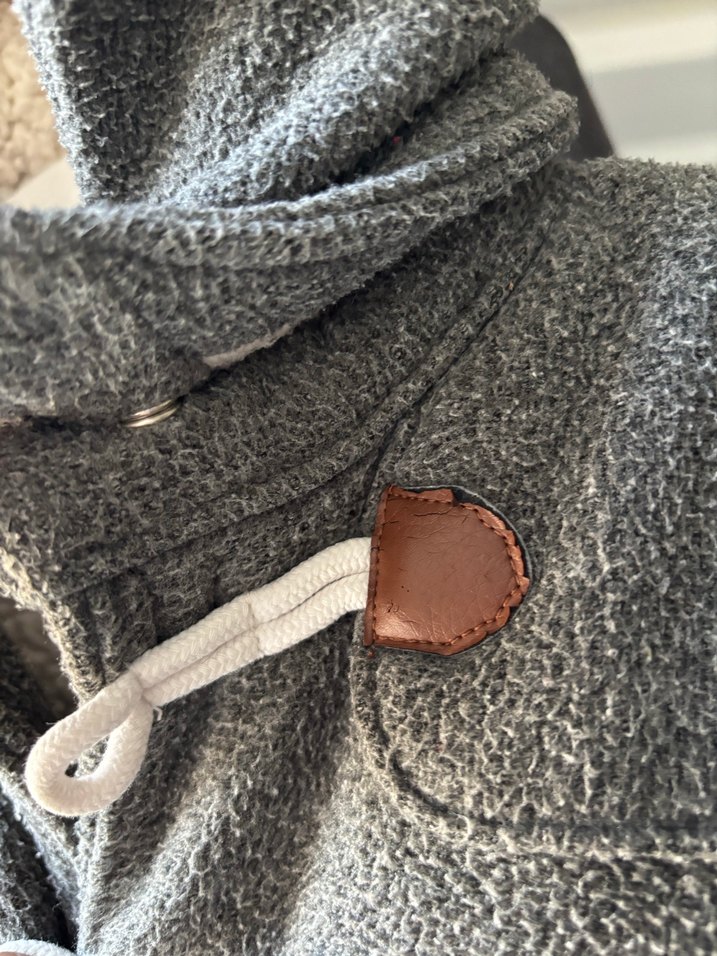 Düğmeli Kapüşonlu Gri Erkek Çocuk Kabanı - Görsel 4