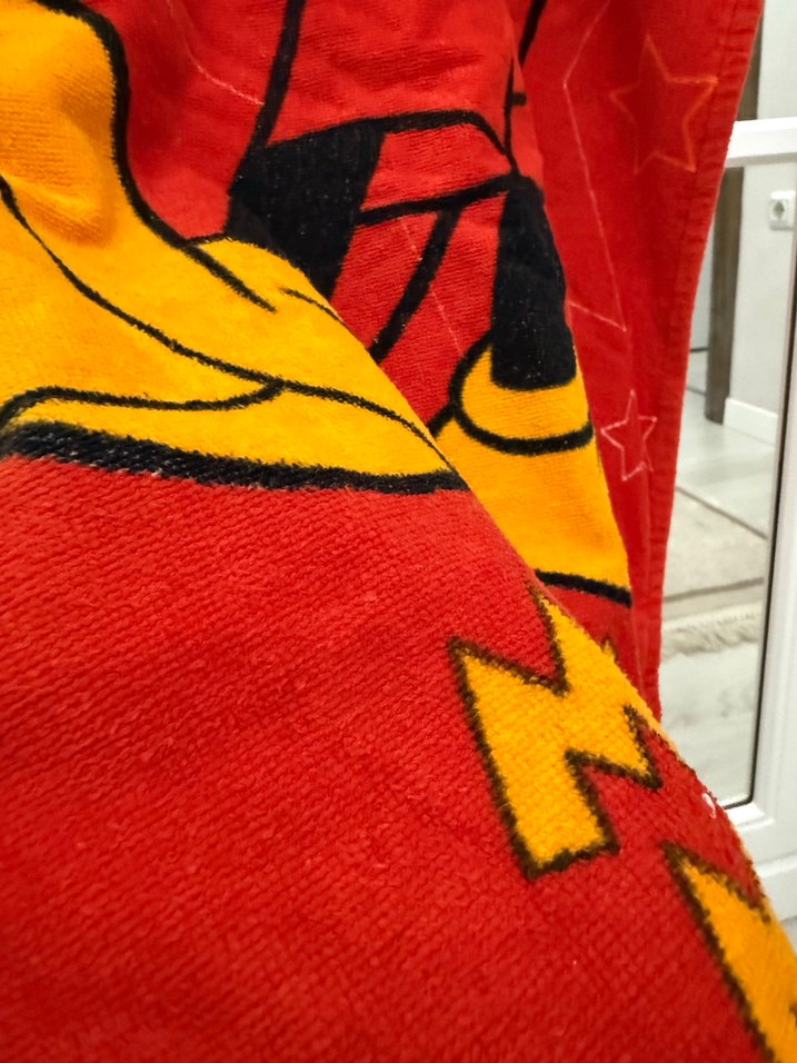 Kırmızı Mickey Mouse Baskılı Çocuk Bornozu - Görsel 2