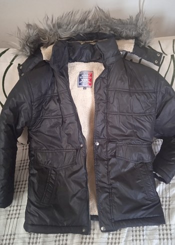 Erkek Çocuk Siyah Kürklü Streetwear Kaban - Görsel 2