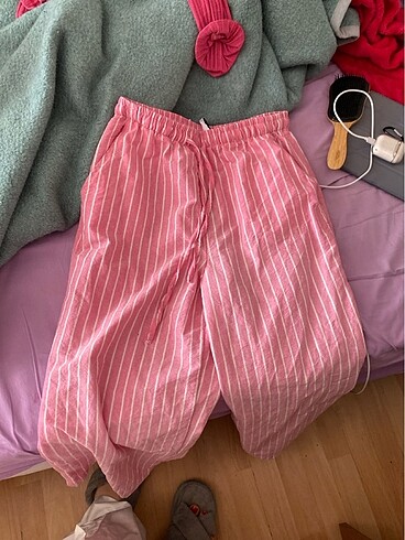stradivarius çizgili pembe keten pantolon