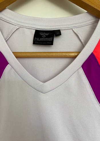 Hummel V Yaka Kısa Kollu Beyaz Tişört-Tayt - Görsel 2