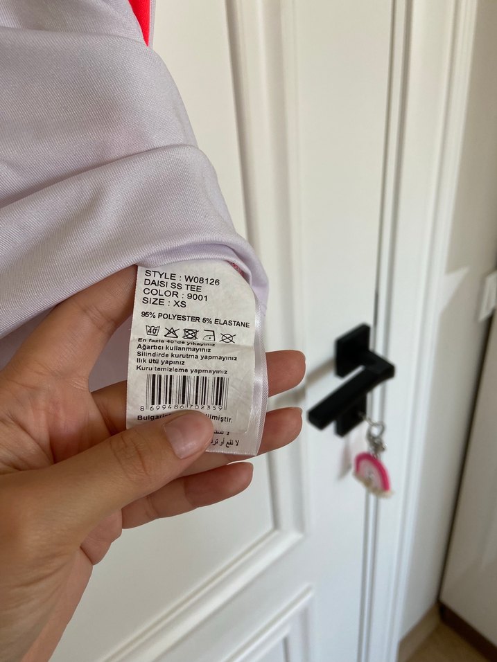 Hummel V Yaka Kısa Kollu Beyaz Tişört-Tayt - Görsel 3