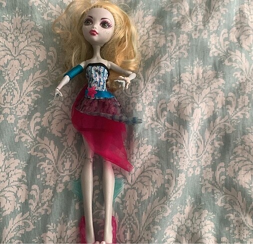 Beden monster high lagoona blue bebek