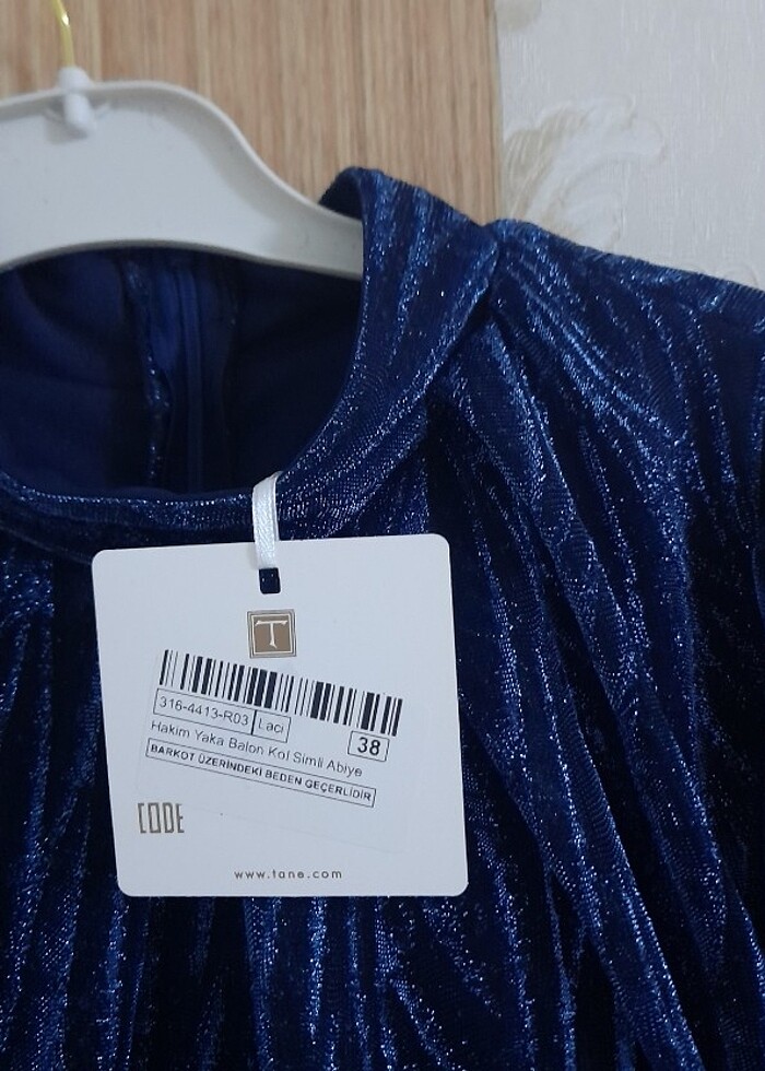 Sıfır etiketli abiye elbise  - Görsel 3