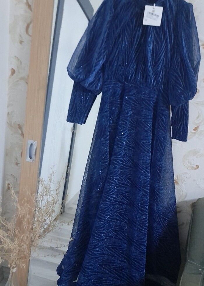 Sıfır etiketli abiye elbise  - Görsel 4