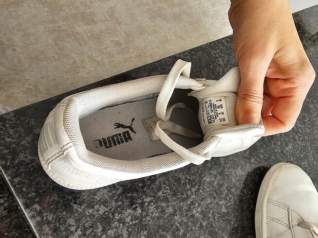 37 Beden Puma sneakers