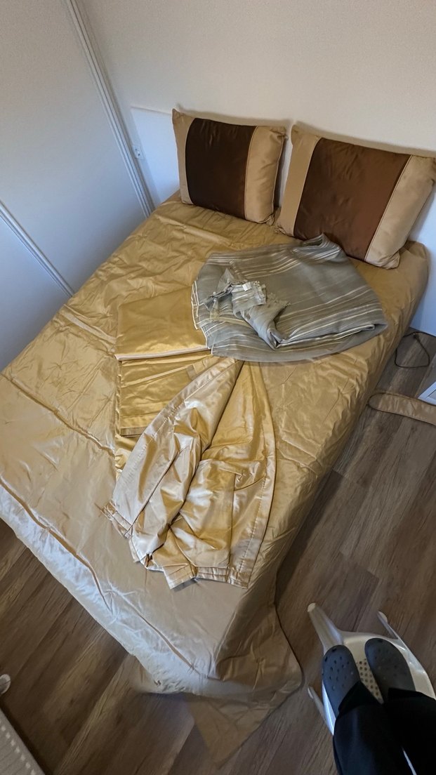 Bej Parlak Düz Yatak Örtüsü PERSAN - Görsel 2