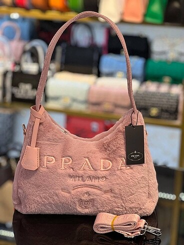  Beden prada kol çantası