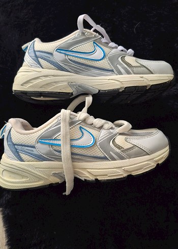 nike initiator ayakkabi
