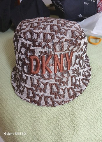 DKNY Kahverengi Street Style Kadın Şapka