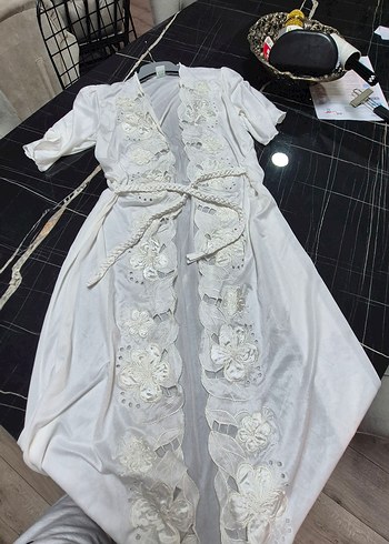 Uzun Beyaz Nakışlı Bohem Kadın Sabahlık - Görsel 2