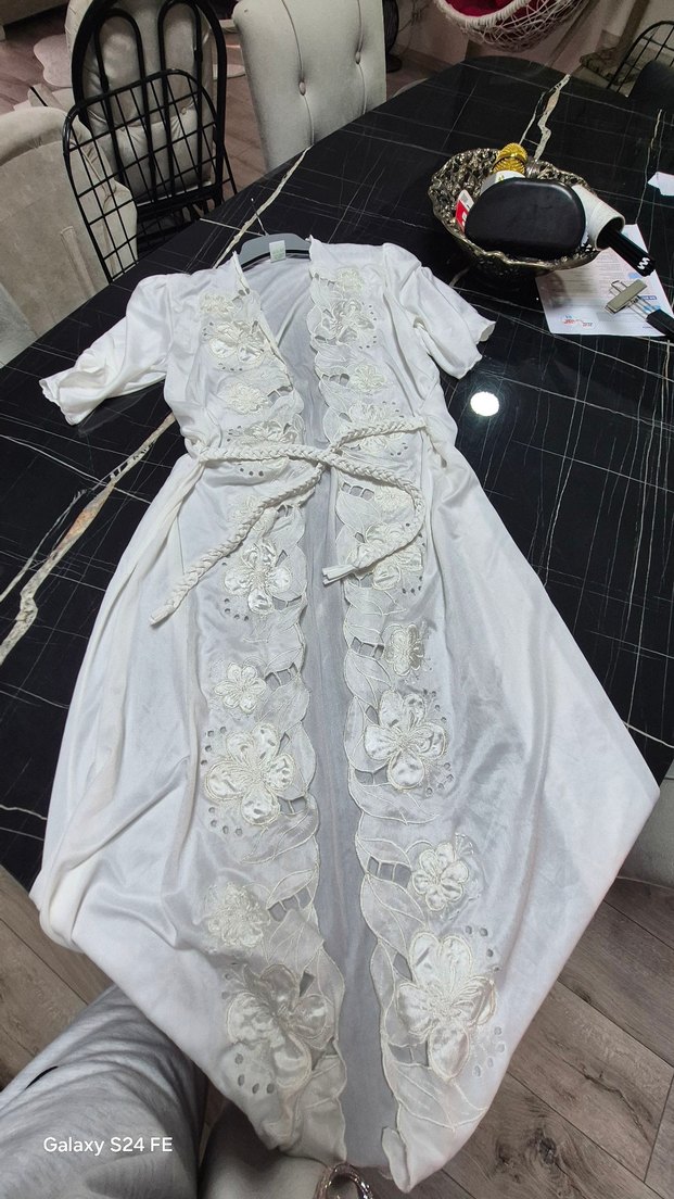 Uzun Beyaz Nakışlı Bohem Kadın Sabahlık - Görsel 2
