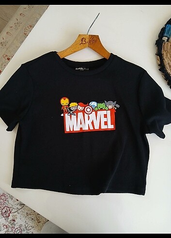 Defacto Marvel tshirt