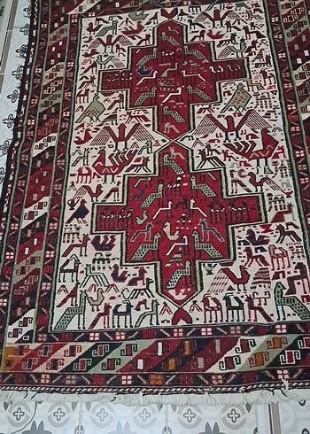 Klasik Desenli Çok Renkli Halı.40 yıllık 103×139 ölçülerinde. - Görsel 2