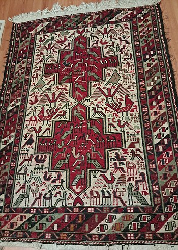 Klasik Desenli Çok Renkli Halı.40 yıllık 103×139 ölçülerinde. - Görsel 7