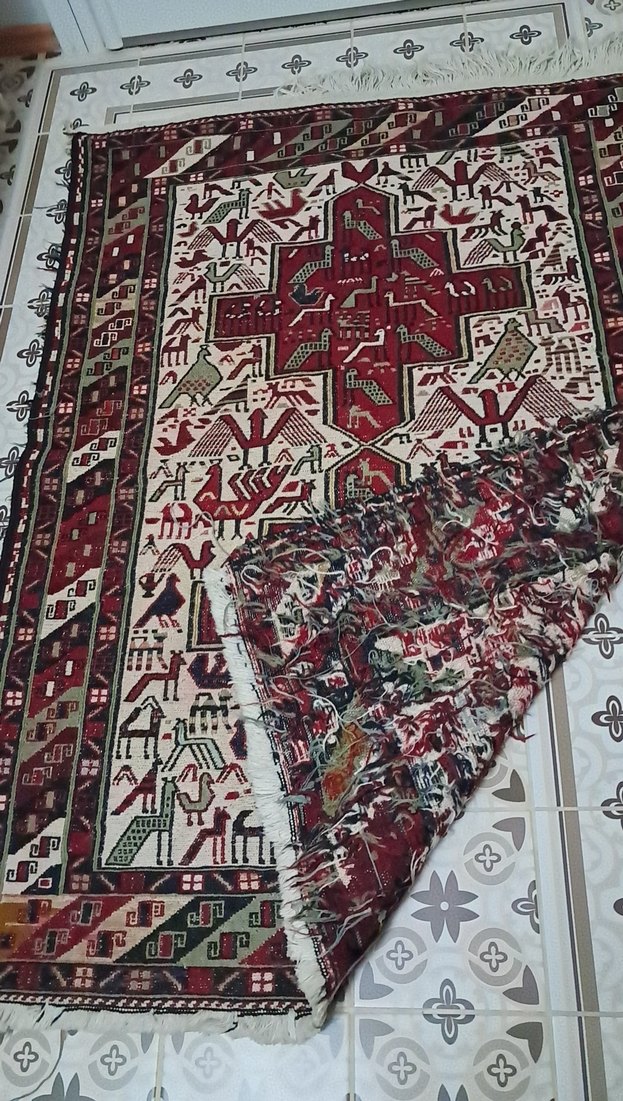 Klasik Desenli Çok Renkli Halı.40 yıllık 103×139 ölçülerinde. - Görsel 3