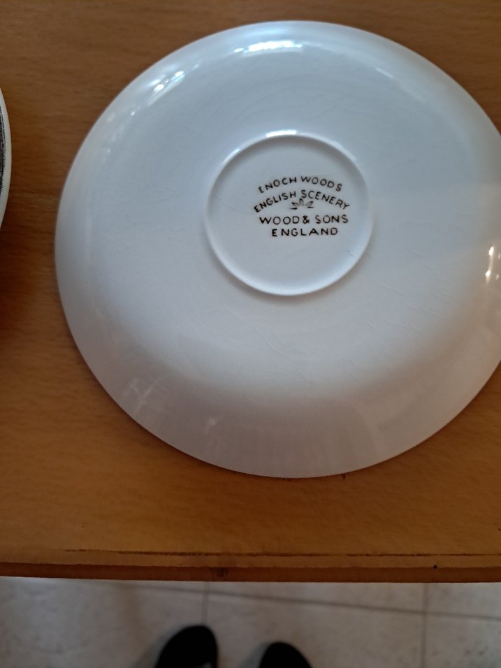 Kahverengi Desenli Porselen tabak.Çap 12.5 cm. - Görsel 3